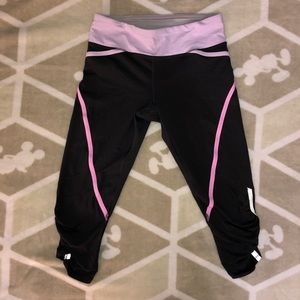 Lululemon Cropped Gray Leggings